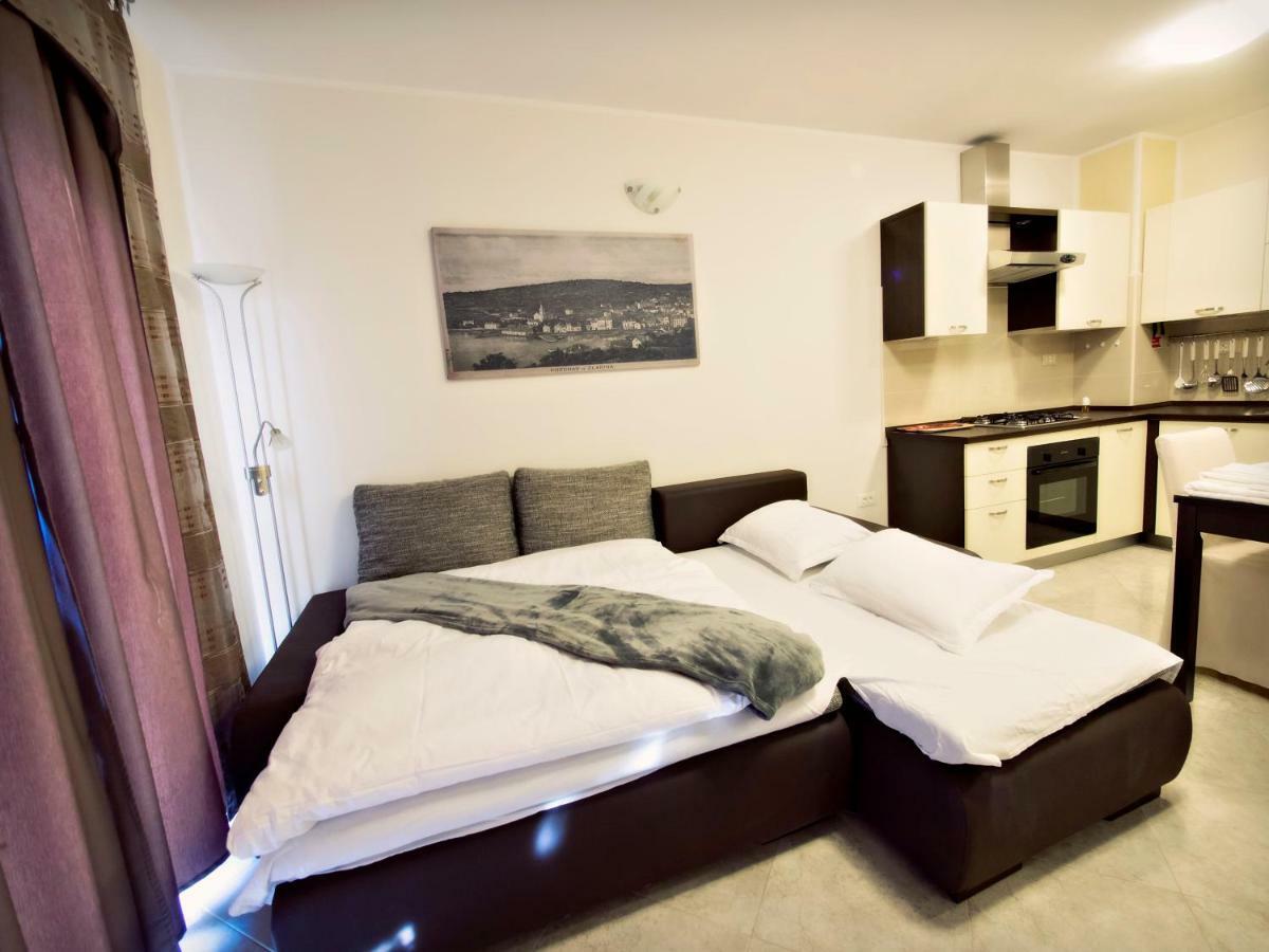Apartmani Fortuna Зларин Экстерьер фото